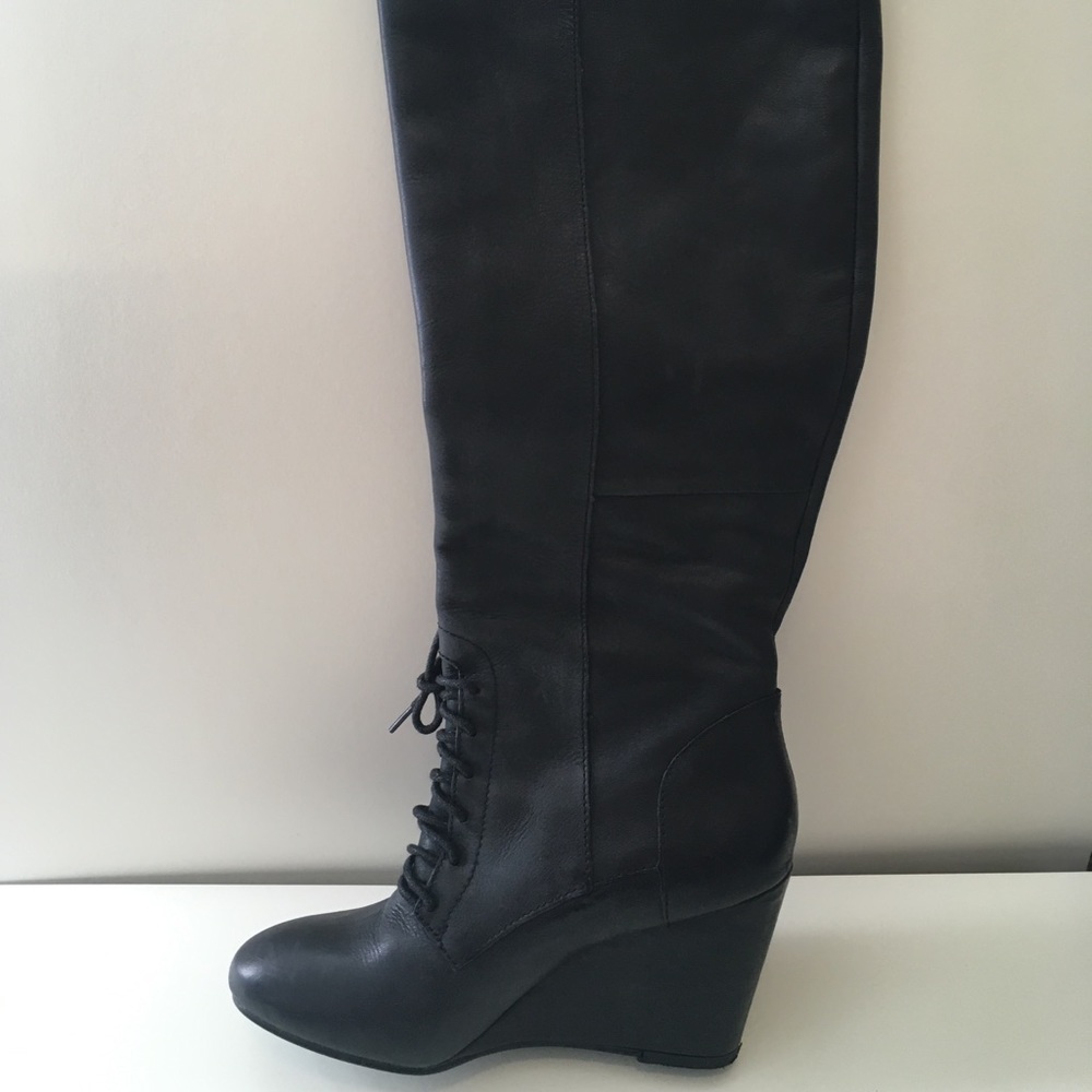 Steve Madden LUXE size 7 leather knee high boot